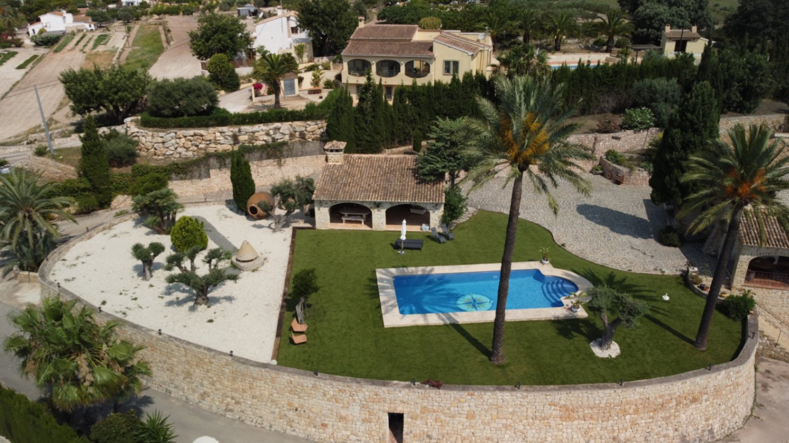 Se vende villa rustica de lujo en Benissa