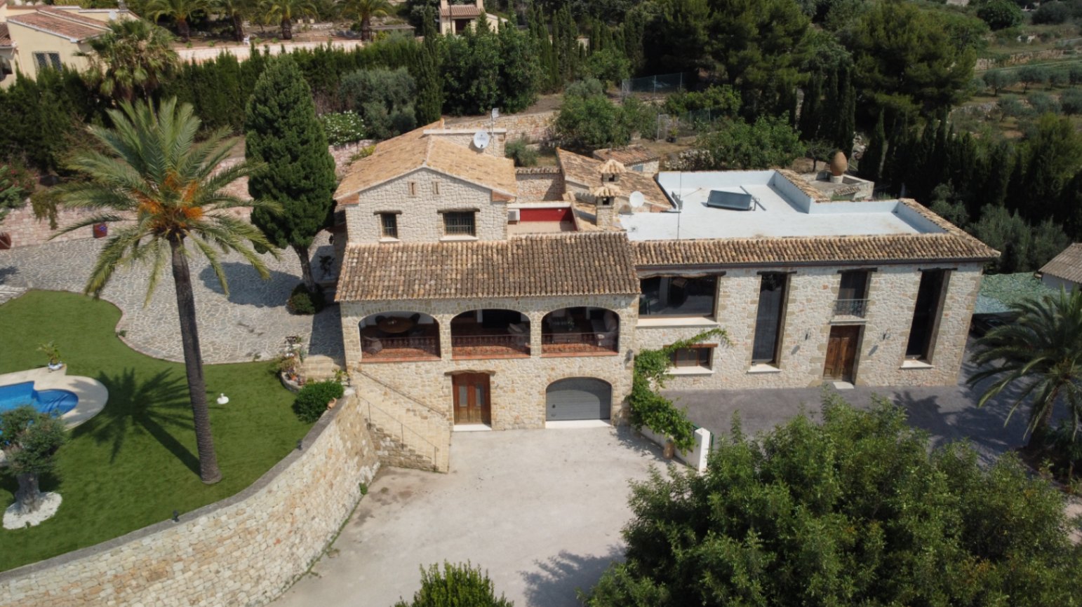 Se vende villa rustica de lujo en Benissa