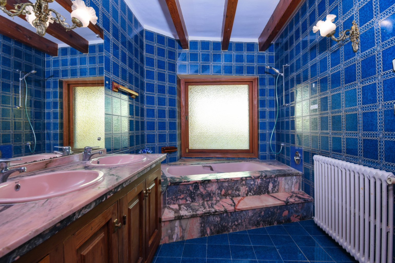 Se vende chalet en La Fustera a 450 m del mar