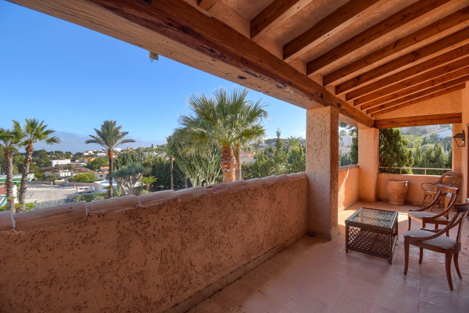 Se vende chalet en La Fustera a 450 m del mar
