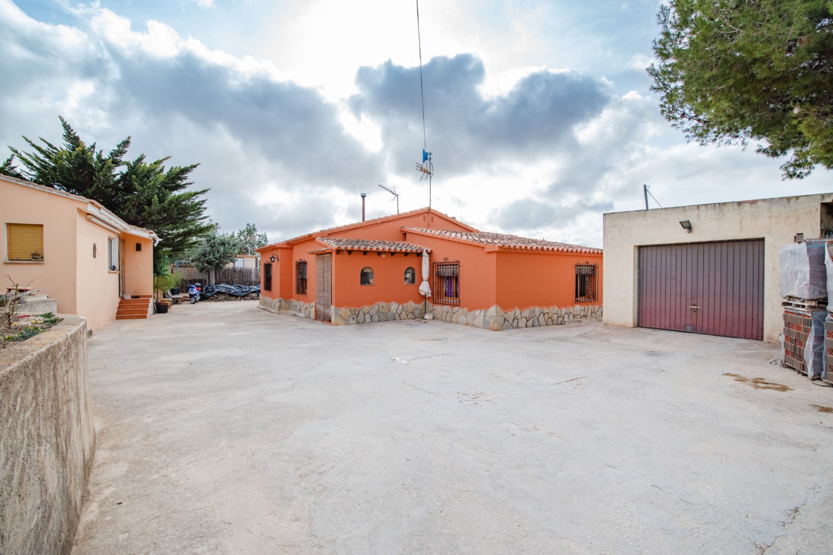 Vendo casa rústica en Benissa