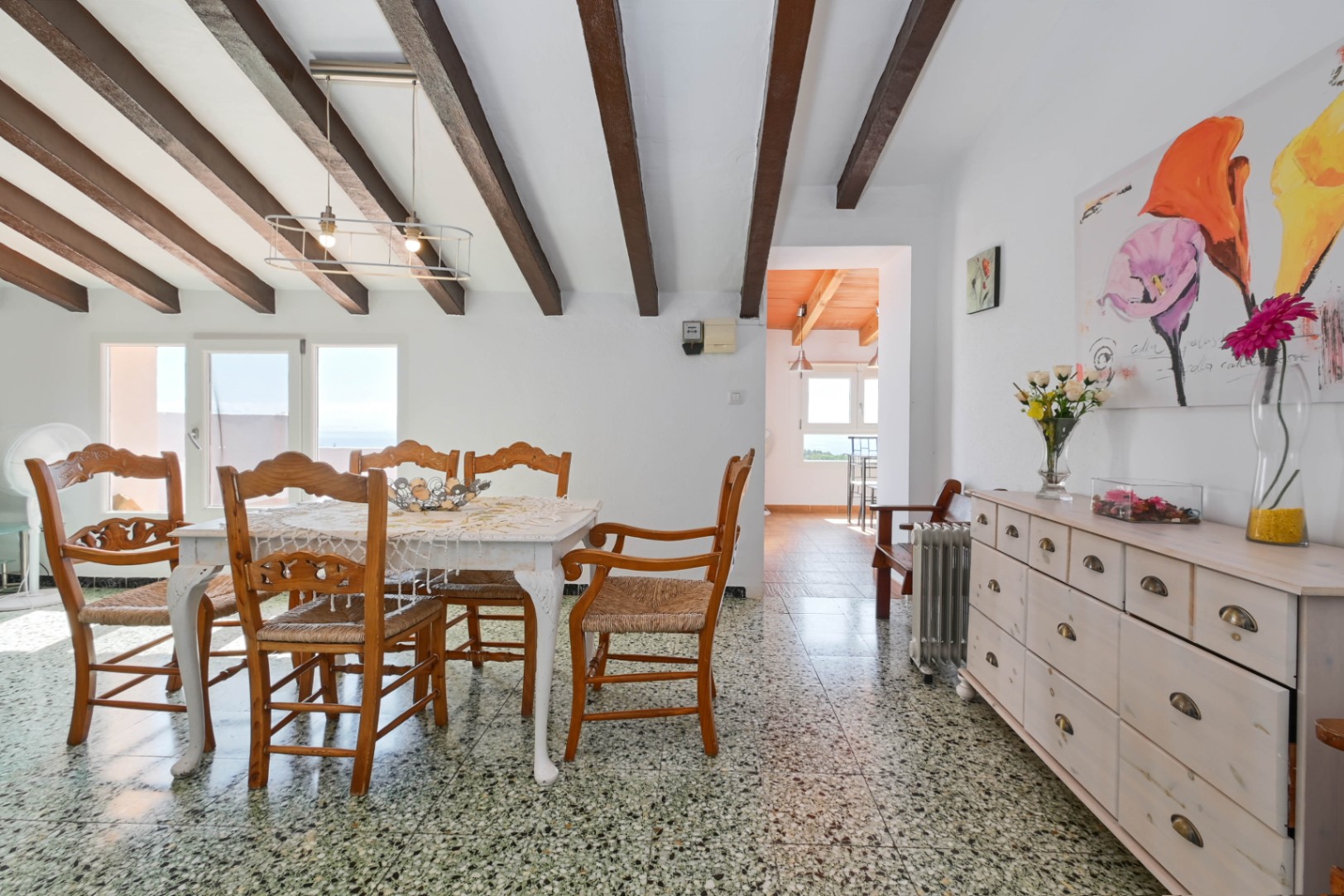 Vendo villa con vistas al mar
