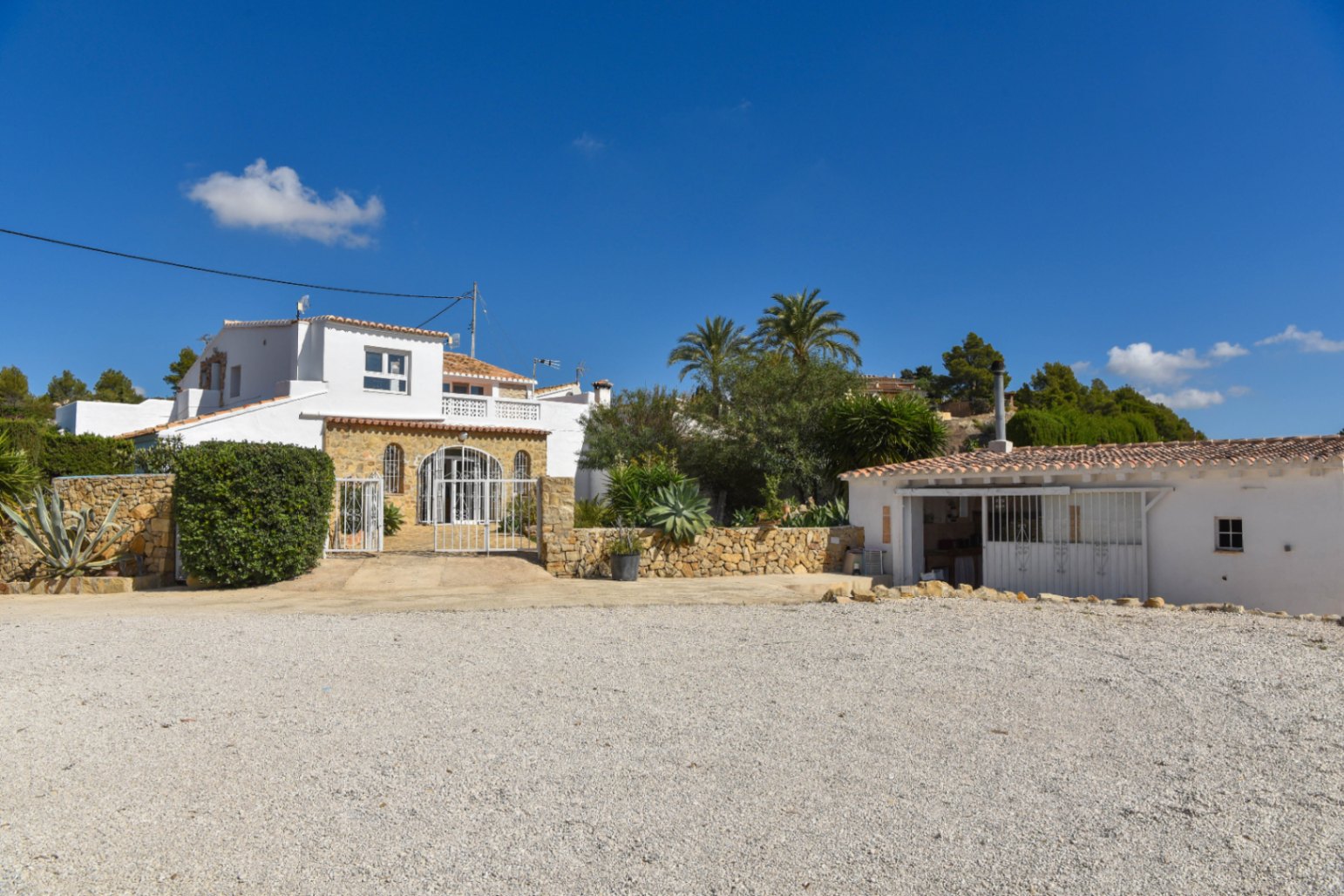 Vendo villa con vistas al mar